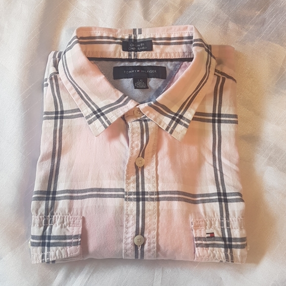 Tommy Hilfiger - Picture 1 of 4